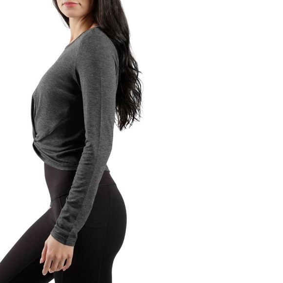 NWT Yogalucious Front Twist Long Sleeve Top - Picture 2 of 3